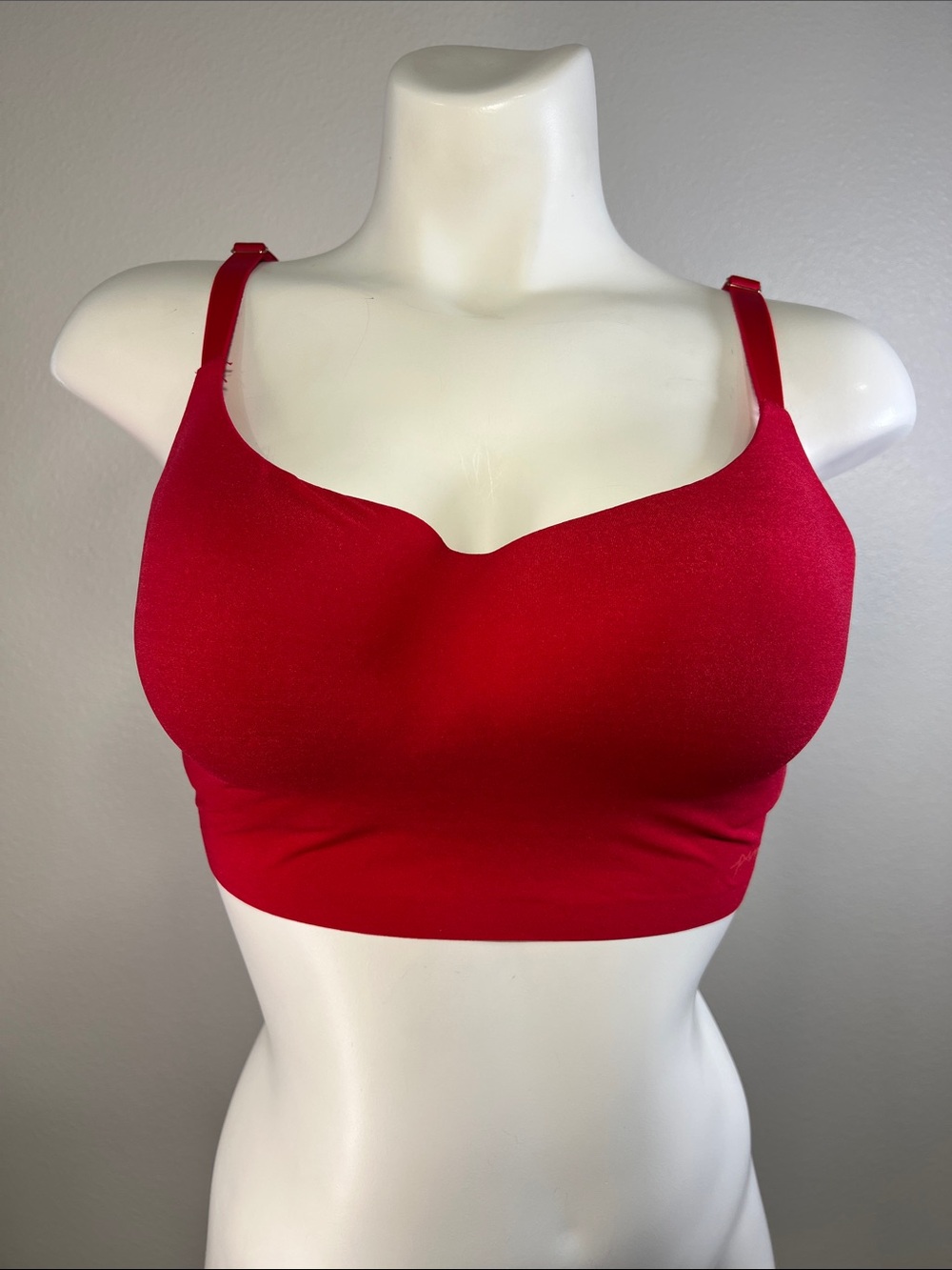 PINK Victoria's Secret Smooth Red Wireless Lightly Lined Bralette LARGE